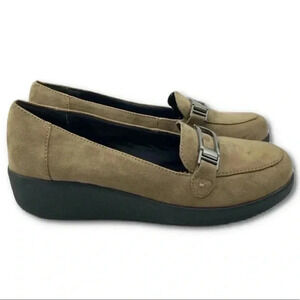 Easy spirit flats sz 6 faux suede horsebit loafers